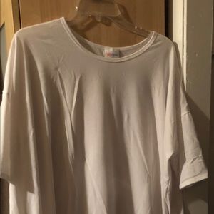 Brand New Solid White Irma